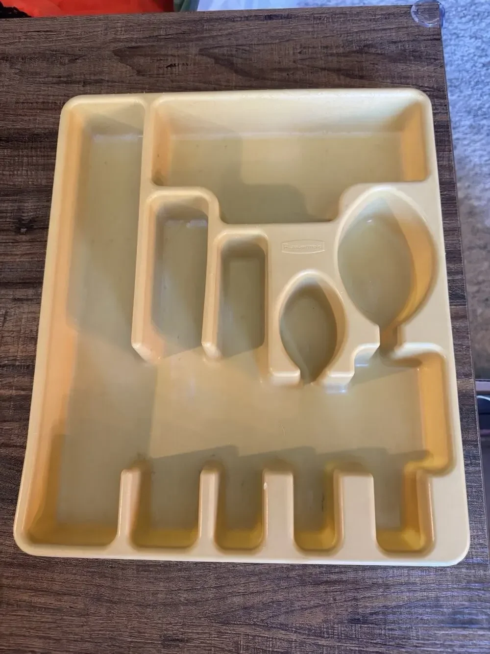 VTG Rubbermaid Golden Yellow Utensil Flatware Silverware Tray Drawer Organizer